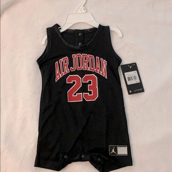 ⭐️HP⭐️ [ Air Jordan ] Black & Red Onesie 23 NWT - Picture 2 of 7
